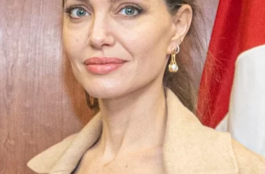 Angelina jolie