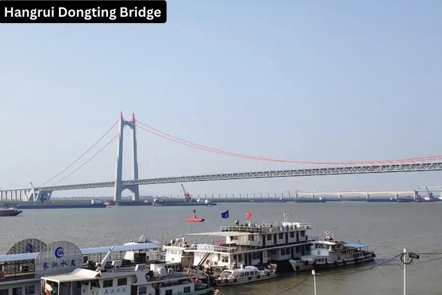 Hangrui Dongting Bridge longest suspension bridge